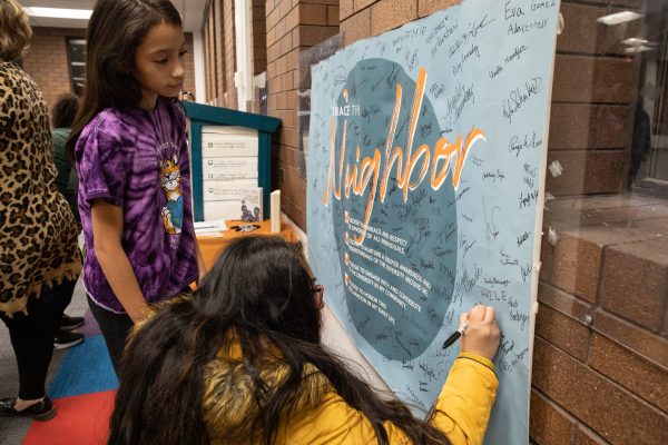 Walnut Street School Families, Staff Sign Diversity Pledge