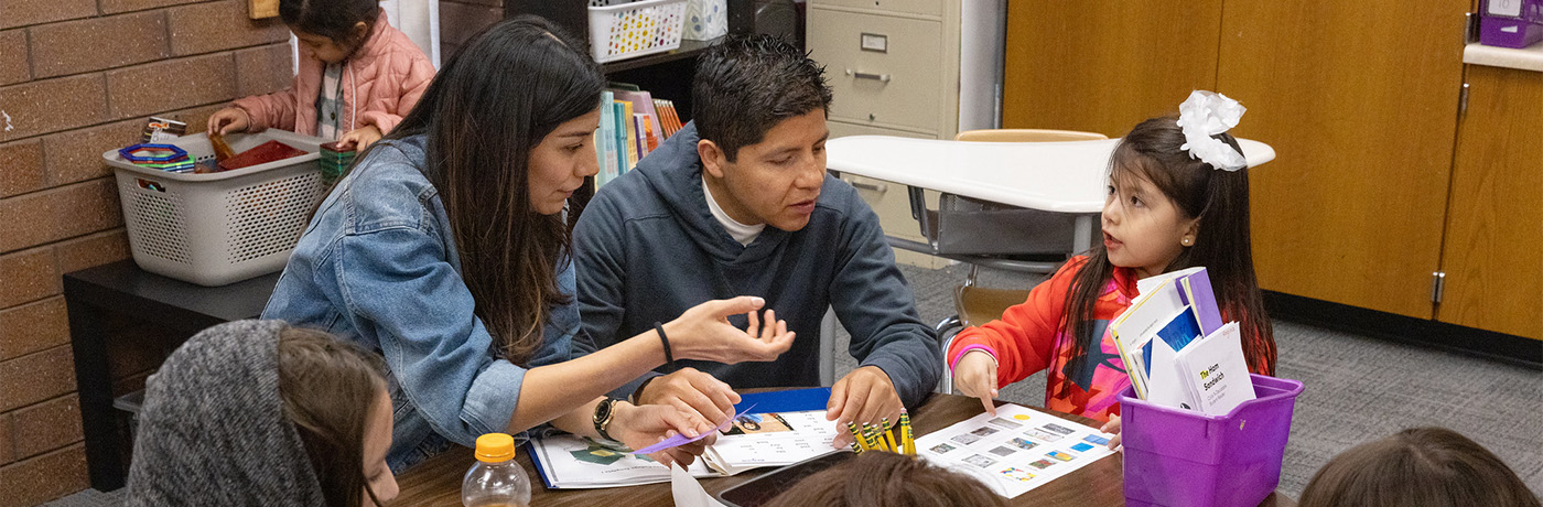 parents reading with student